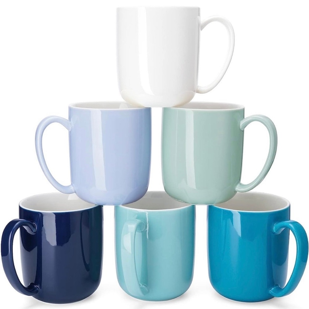 6 Porcelain Mugs